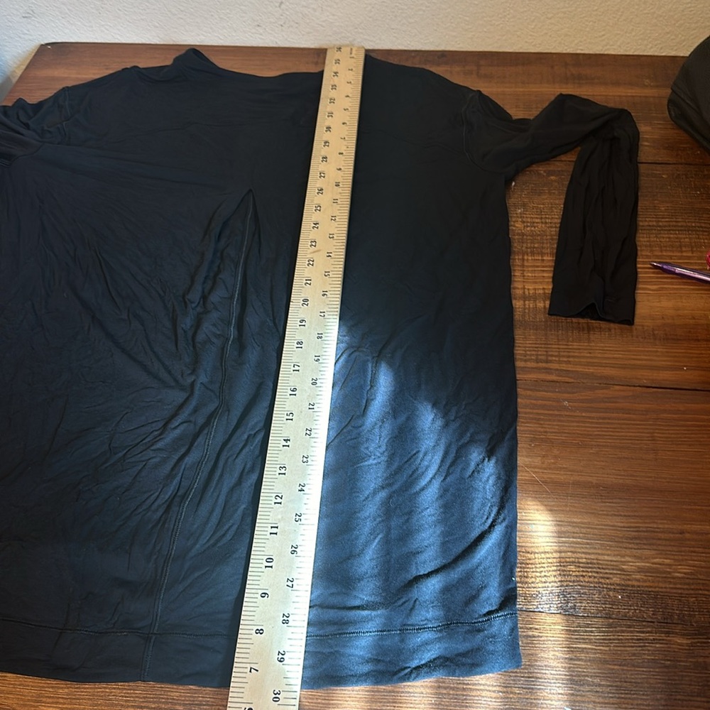 Lululemon long sleeve - Picture 5 of 6